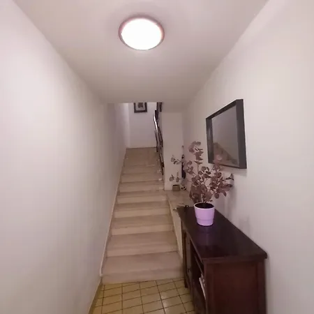 Ana Lotre Apartmán *