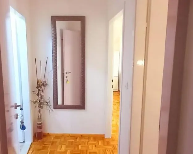 Apartment Ana Lotre